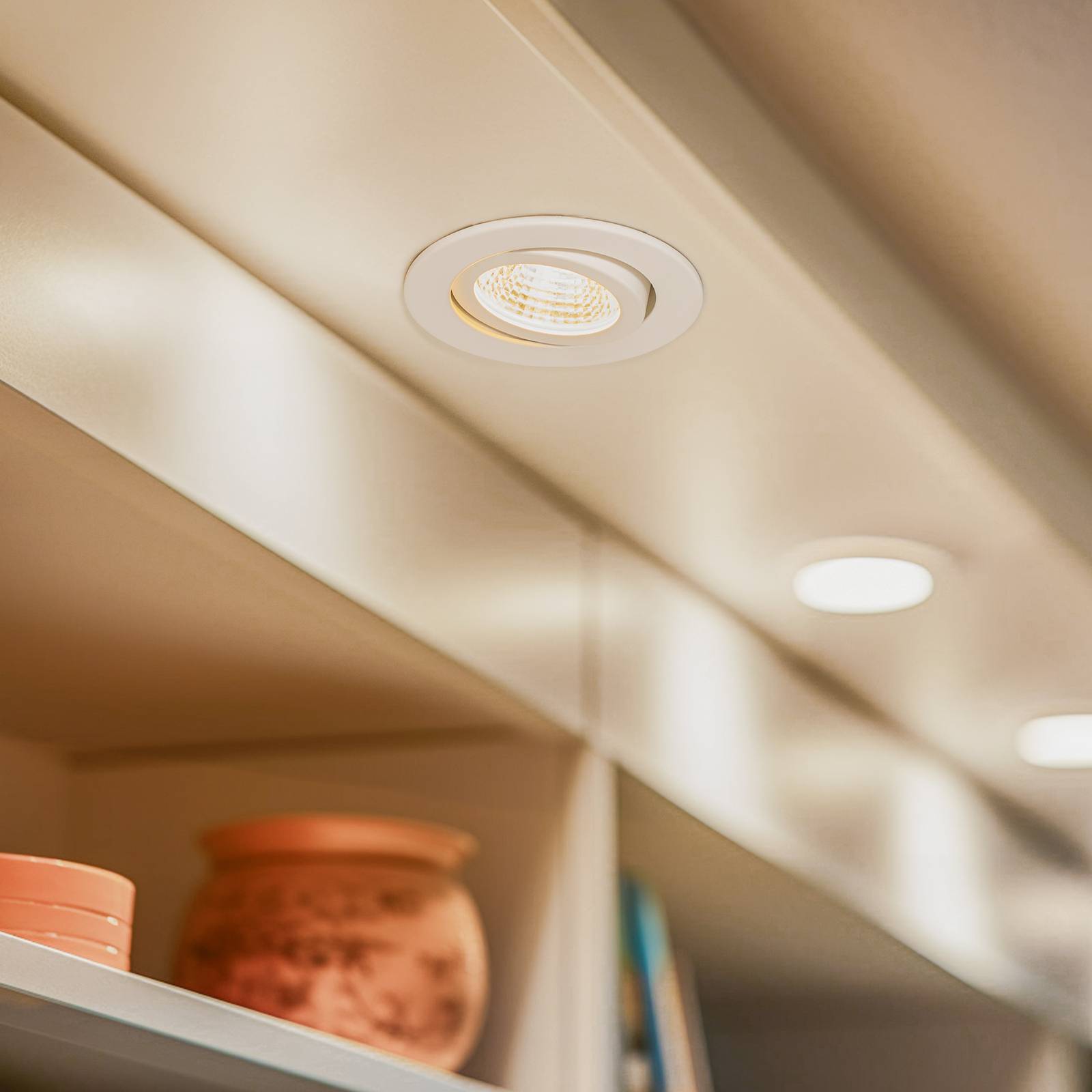 BRUMBERG LED-Einbaustrahler 38° rund weiß 2.700K BRUMBERG LED-Einbaustrahler 38° rund weiß 2.700K von BRUMBERG