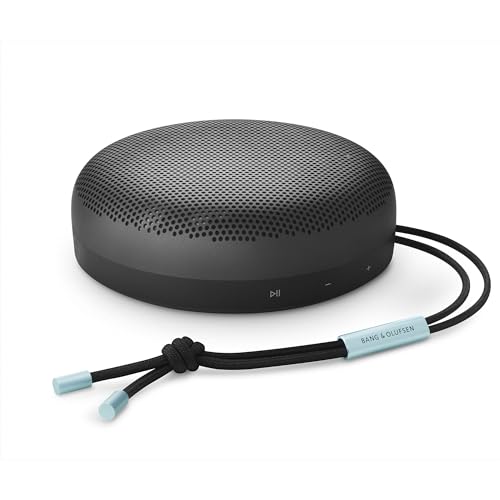 Bang & Olufsen Beosound A1 (2. Gen) – Kabelloser tragbarer IP67 wasserdichter Bluetooth-Lautsprecher mit 360-Grad-Sound, Alexa Voice Assistant & Speakerphone, 18 h Akkulaufzeit - Anthracite/Oxygen von Bang & Olufsen