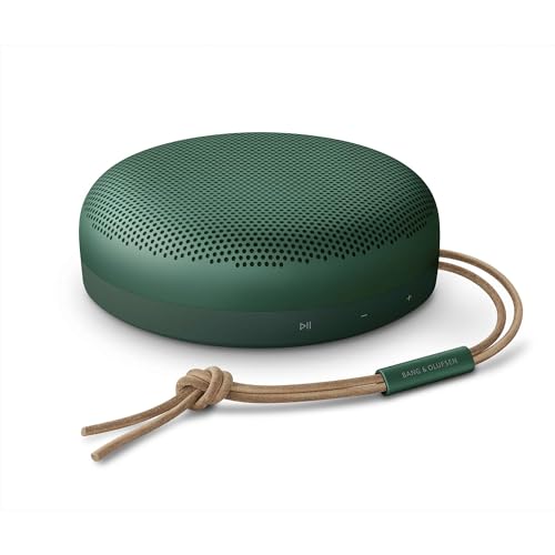 Bang & Olufsen Beosound A1 (2. Gen) – Kabelloser tragbarer IP67 wasserdichter Bluetooth-Lautsprecher mit 360-Grad-Sound, Alexa Voice Assistant & Speakerphone, 18 h Akkulaufzeit - Grün von Bang & Olufsen