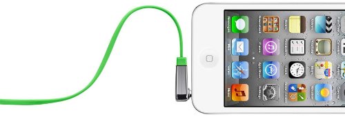 Belkin flaches Audio-Kabel (3,5 mm auf 3,5 mm mit abgewinkeltem Klinkeanschluss, 0,9 m) grün von Belkin