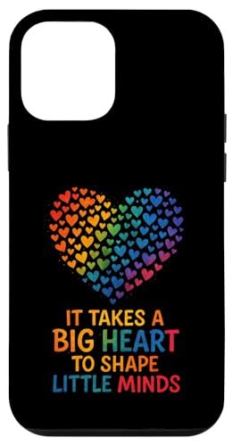 Es braucht ein großes Herz, um kleine Köpfe zu formen. Hülle für iPhone 12 mini Es braucht ein großes Herz, um kleine Köpfe zu formen. Hülle für iPhone 12 mini von Big Heart Teacher Preschool Kindergarten Spelling