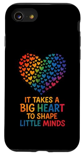 Es braucht ein großes Herz, um kleine Köpfe zu formen. Hülle für iPhone SE (2020) / 7 / 8 von Big Heart Teacher Preschool Kindergarten Spelling