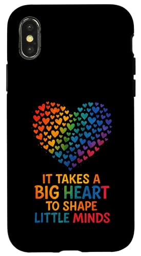 Es braucht ein großes Herz, um kleine Köpfe zu formen. Hülle für iPhone X/XS Es braucht ein großes Herz, um kleine Köpfe zu formen. Hülle für iPhone X/XS von Big Heart Teacher Preschool Kindergarten Spelling