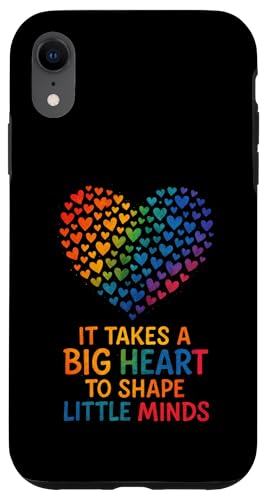 Es braucht ein großes Herz, um kleine Köpfe zu formen. Hülle für iPhone XR Es braucht ein großes Herz, um kleine Köpfe zu formen. Hülle für iPhone XR von Big Heart Teacher Preschool Kindergarten Spelling