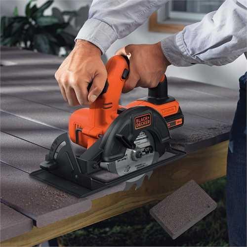 Black & Decker BDCCS18N 3700RPM 18V Lithium-Ion (Li-Ion) Schwarz - Rot Akku-Kreissäge (BDCCS18N-XJ) von Black & Decker