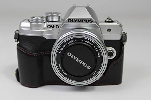 BolinUS E-M10 Mark IV Schutzhülle, handgefertigt, PU-Leder, halbe Kameratasche, Öffnung unten für Olympus OM-D E-M10 Mark IV mit Handschlaufe (schwarz) von BolinUS