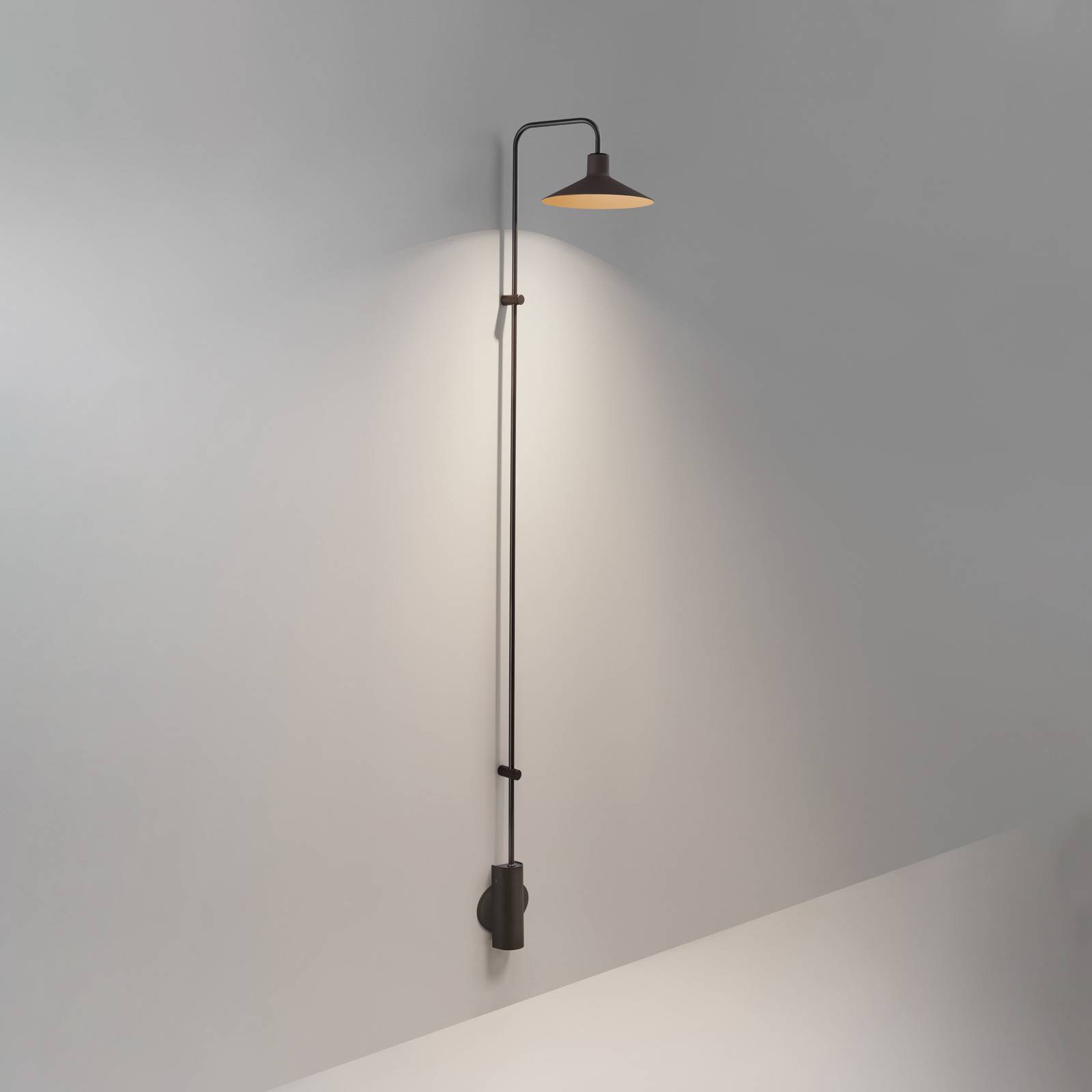 Bover Platet A06 LED-Wandlampe mit Schalter, oliv von Bover