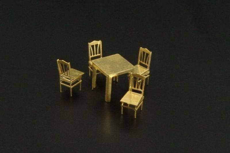 Table and chairs von Brengun