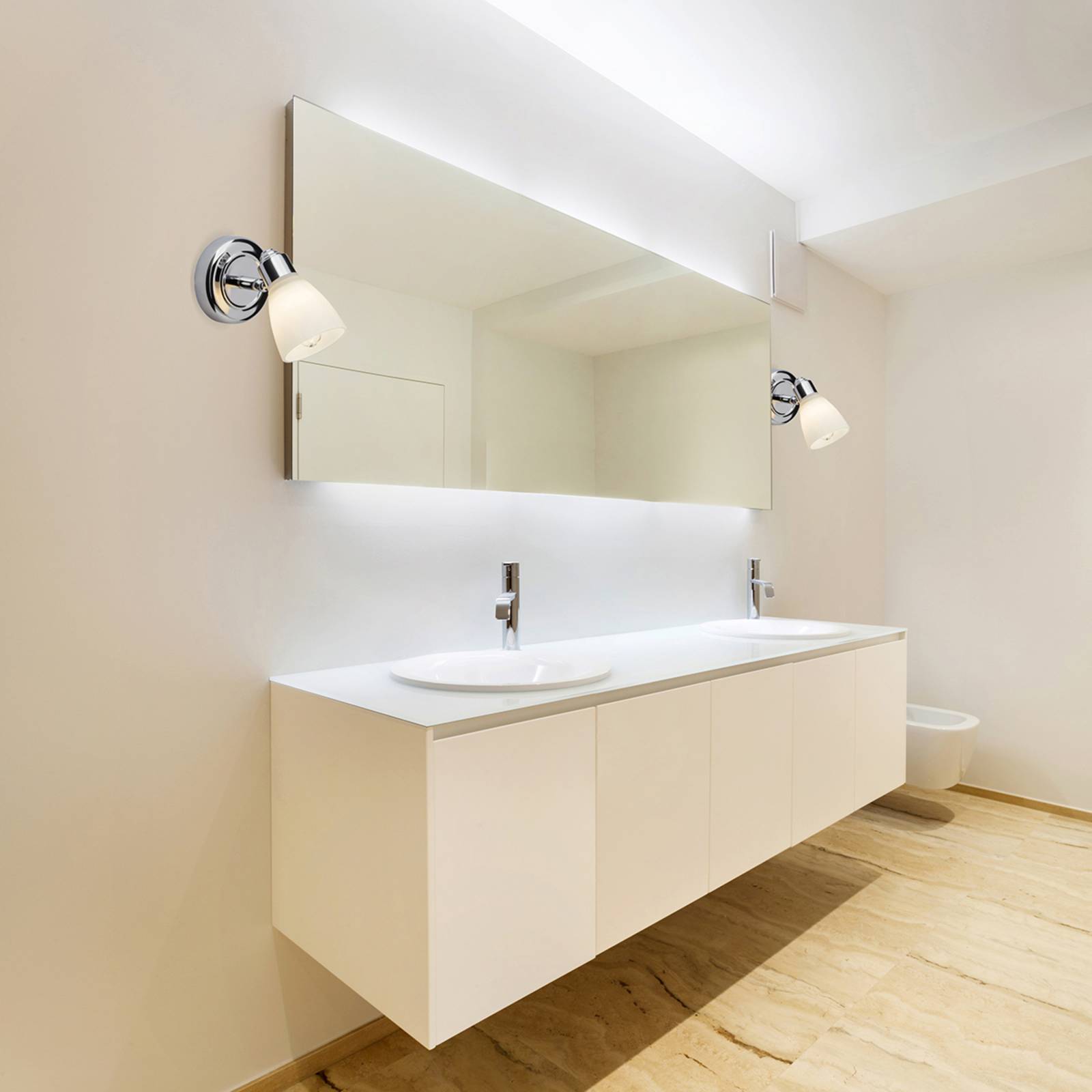 Verchromte Wandleuchte Kensington mit IP44 Verchromte Wandleuchte Kensington mit IP44 von Brilliant