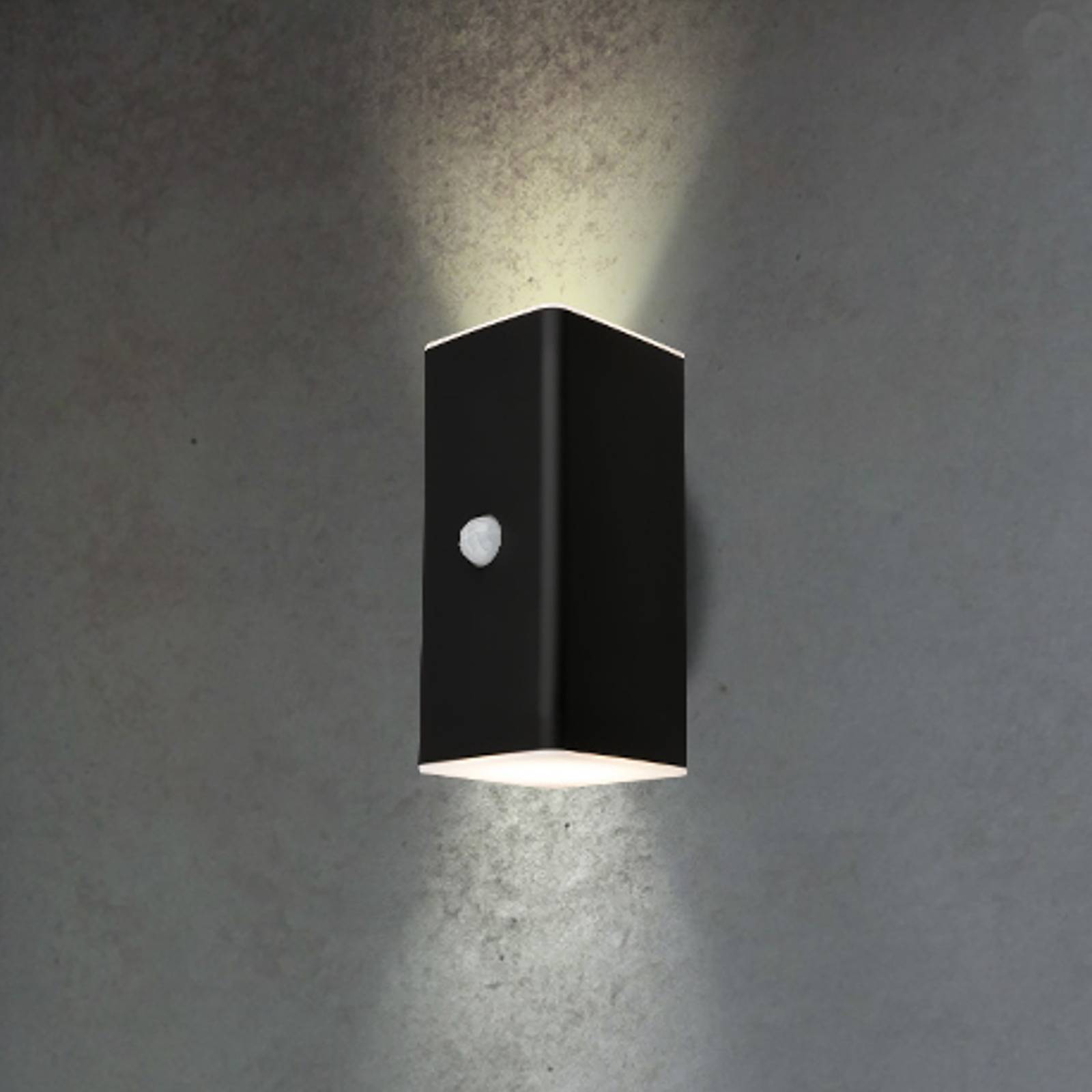 LED-Akku-Außenwandleuchte 3788015, schwarz, Sensor, up/down LED-Akku-Außenwandleuchte 3788015, schwarz, Sensor, up/down von Briloner