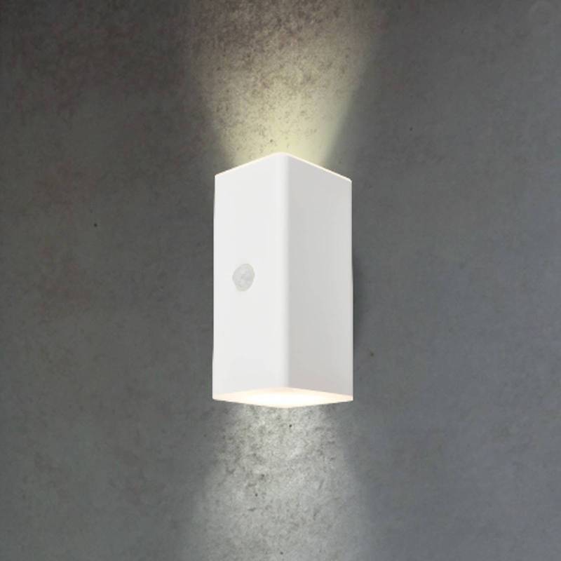 LED-Akku-Außenwandleuchte 3788016, weiß, Sensor, up/down von Briloner
