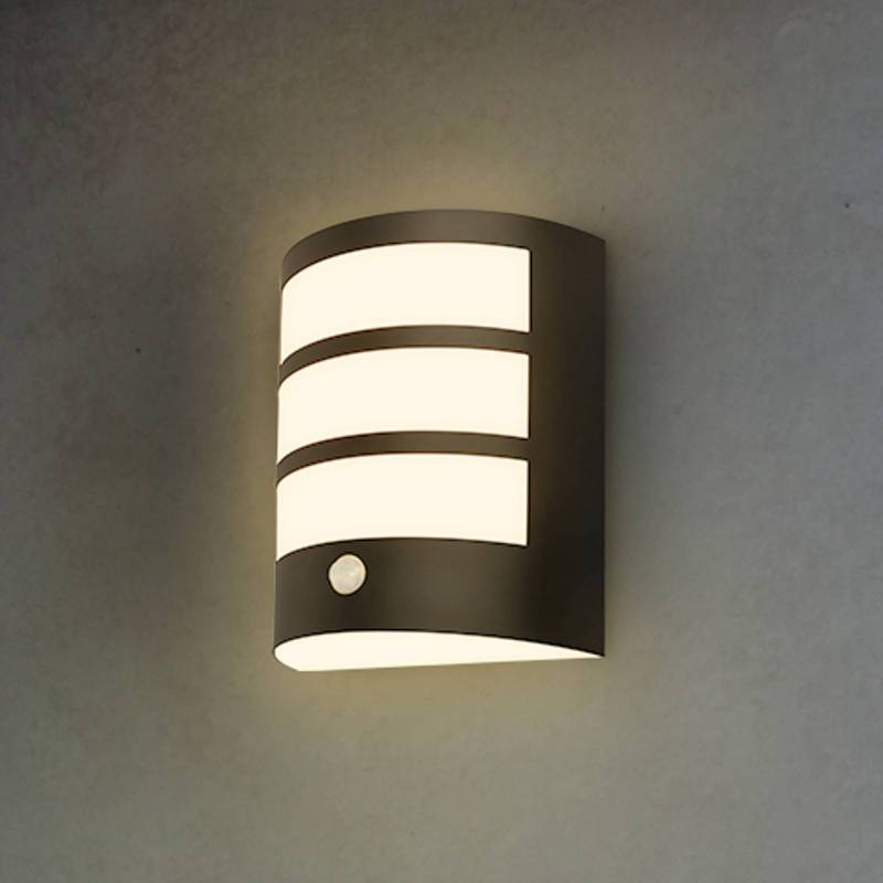 LED-Akku-Außenwandleuchte 3795015, schwarz, Sensor, IP44 von Briloner