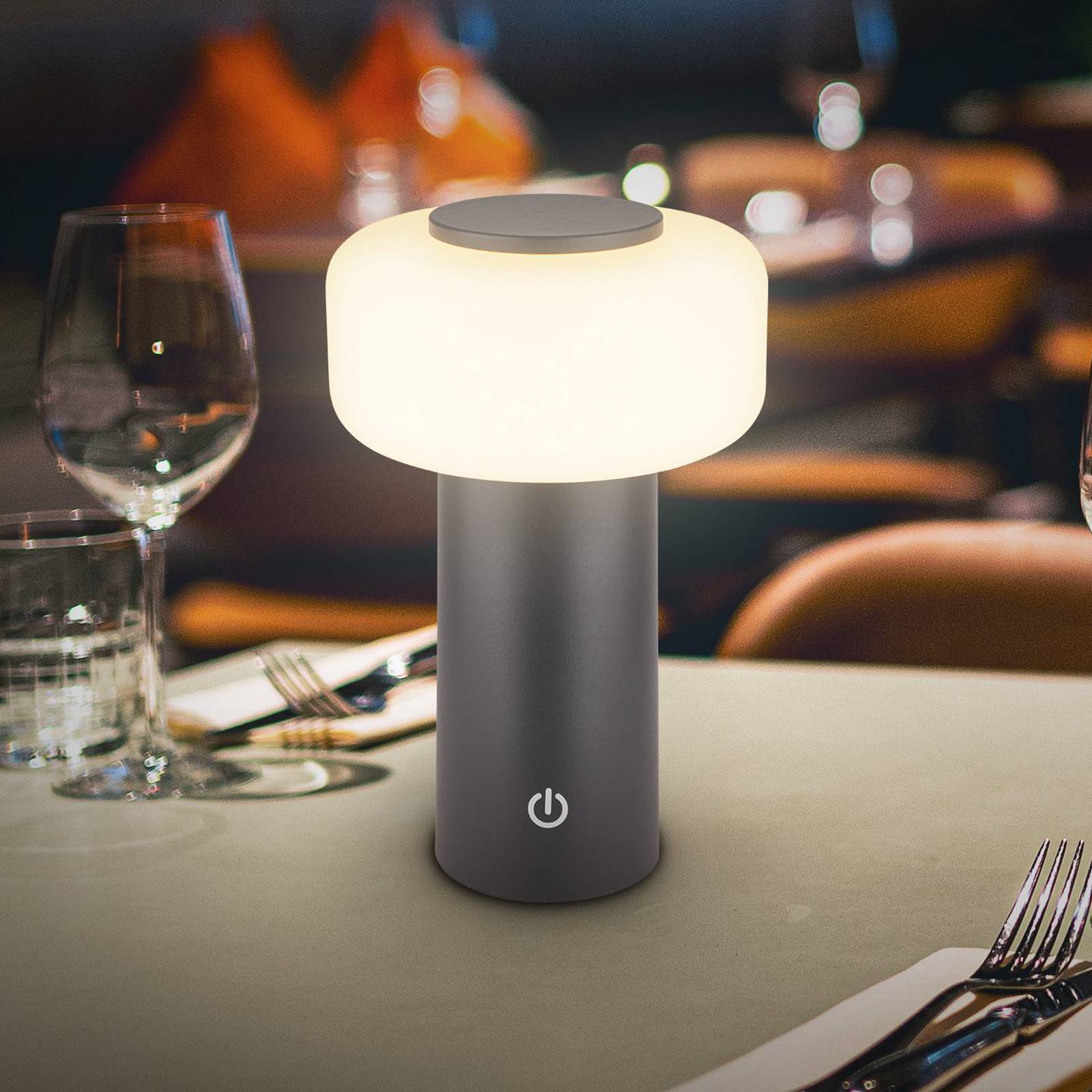 LED-Akku-Tischleuchte Juna, anthrazit, IP44, dimmbar, 20 cm LED-Akku-Tischleuchte Juna, anthrazit, IP44, dimmbar, 20 cm von Briloner