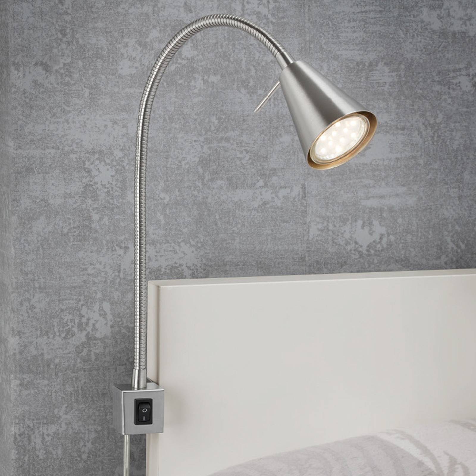 LED-Wandlampe Tuso, nickel, Bettmontage, Metall LED-Wandlampe Tuso, nickel, Bettmontage, Metall von Briloner