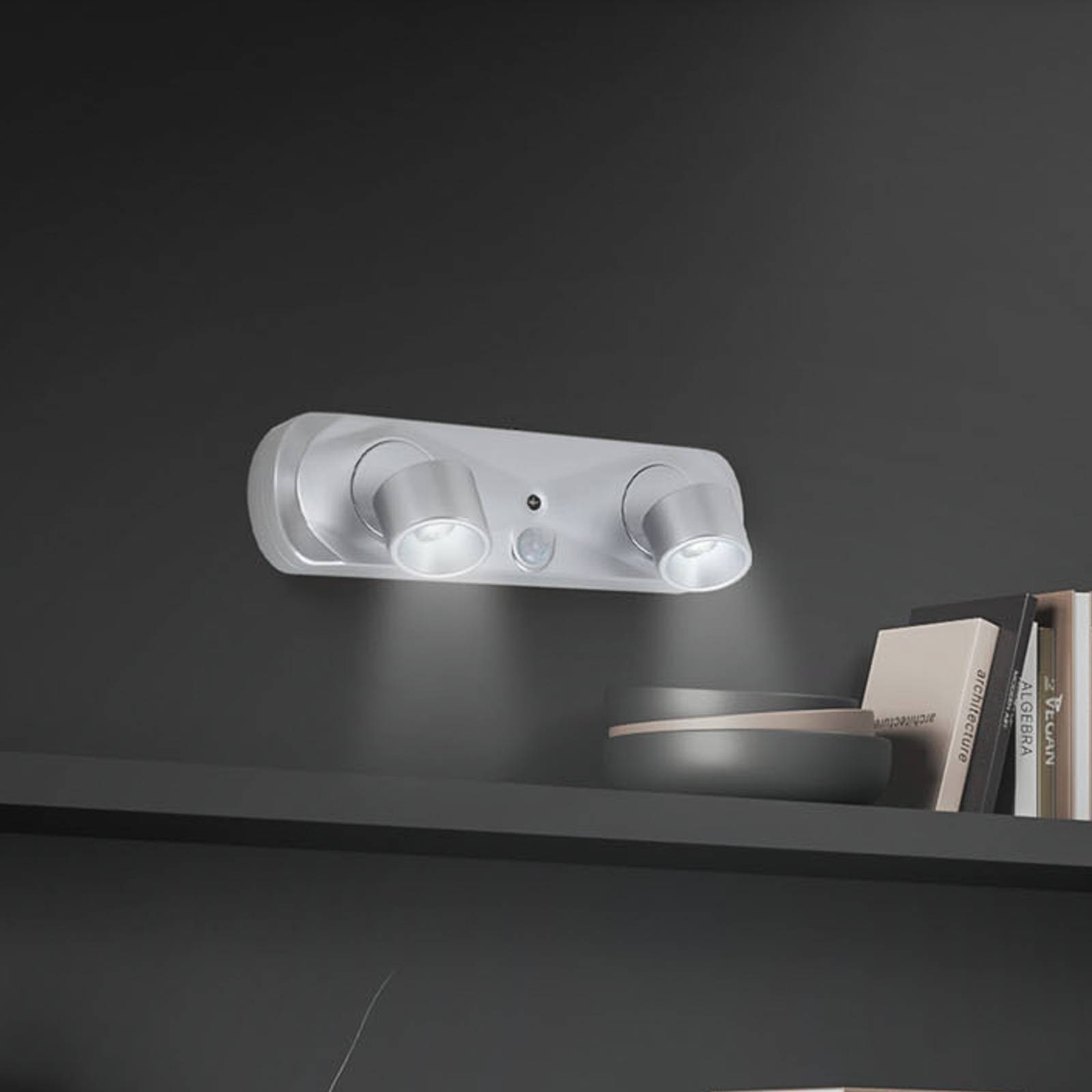 LED-Wandleuchte Terya, Batterie, 6.500K, 2-flammig LED-Wandleuchte Terya, Batterie, 6.500K, 2-flammig von Briloner