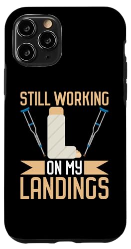 Broken Bones: Immer noch an meinen Landungen arbeiten Hülle für iPhone 11 Pro Broken Bones: Immer noch an meinen Landungen arbeiten Hülle für iPhone 11 Pro von Broken Bones And Fractured Injury Designs