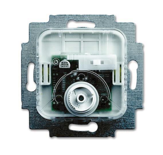 BJ Temperaturregler Heizen 1099 UHKEA Kühlen Ein Aus von Busch-Jaeger Elektro GmbH