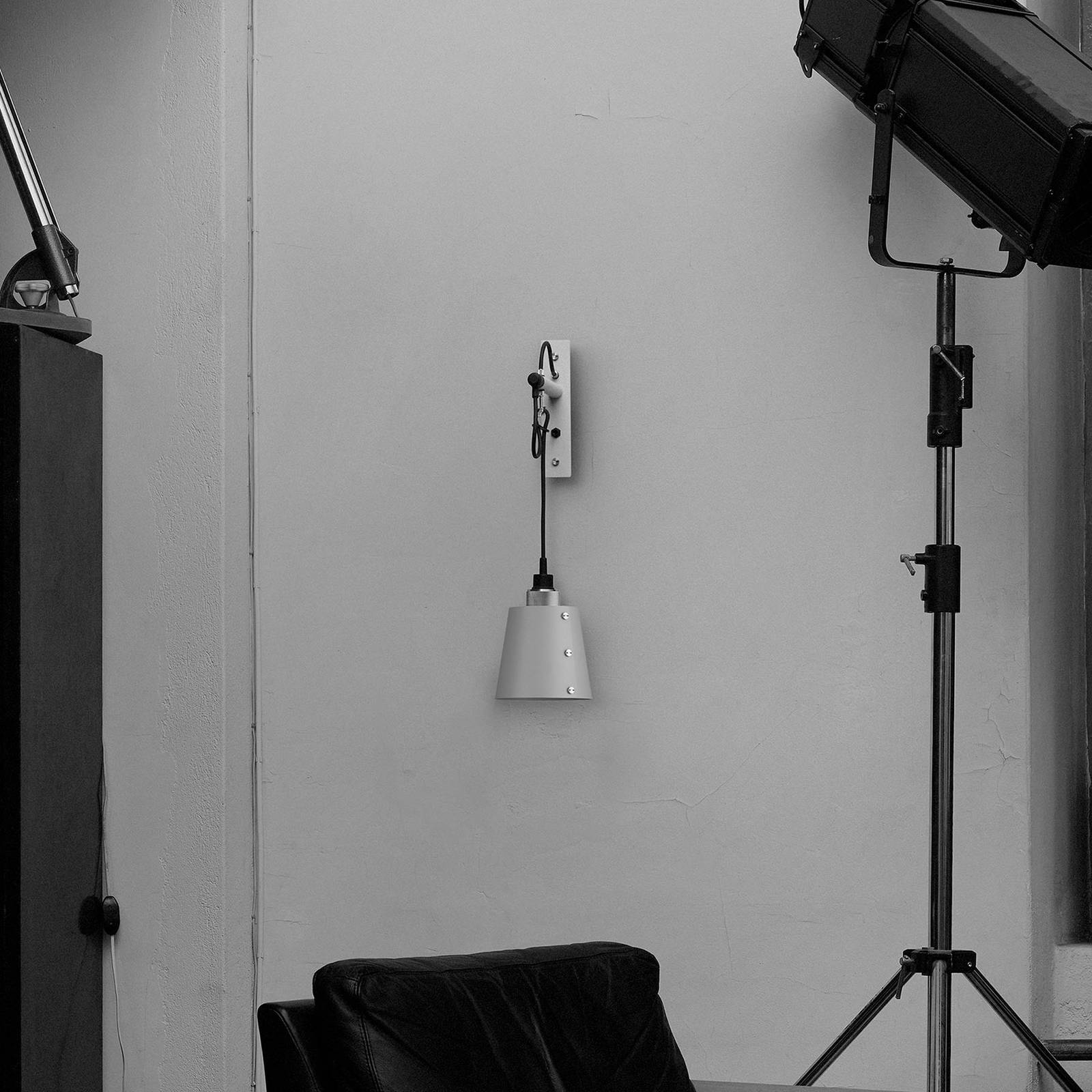 Buster + Punch Hooked Wall small grau/stahl Buster + Punch Hooked Wall small grau/stahl von Buster + Punch