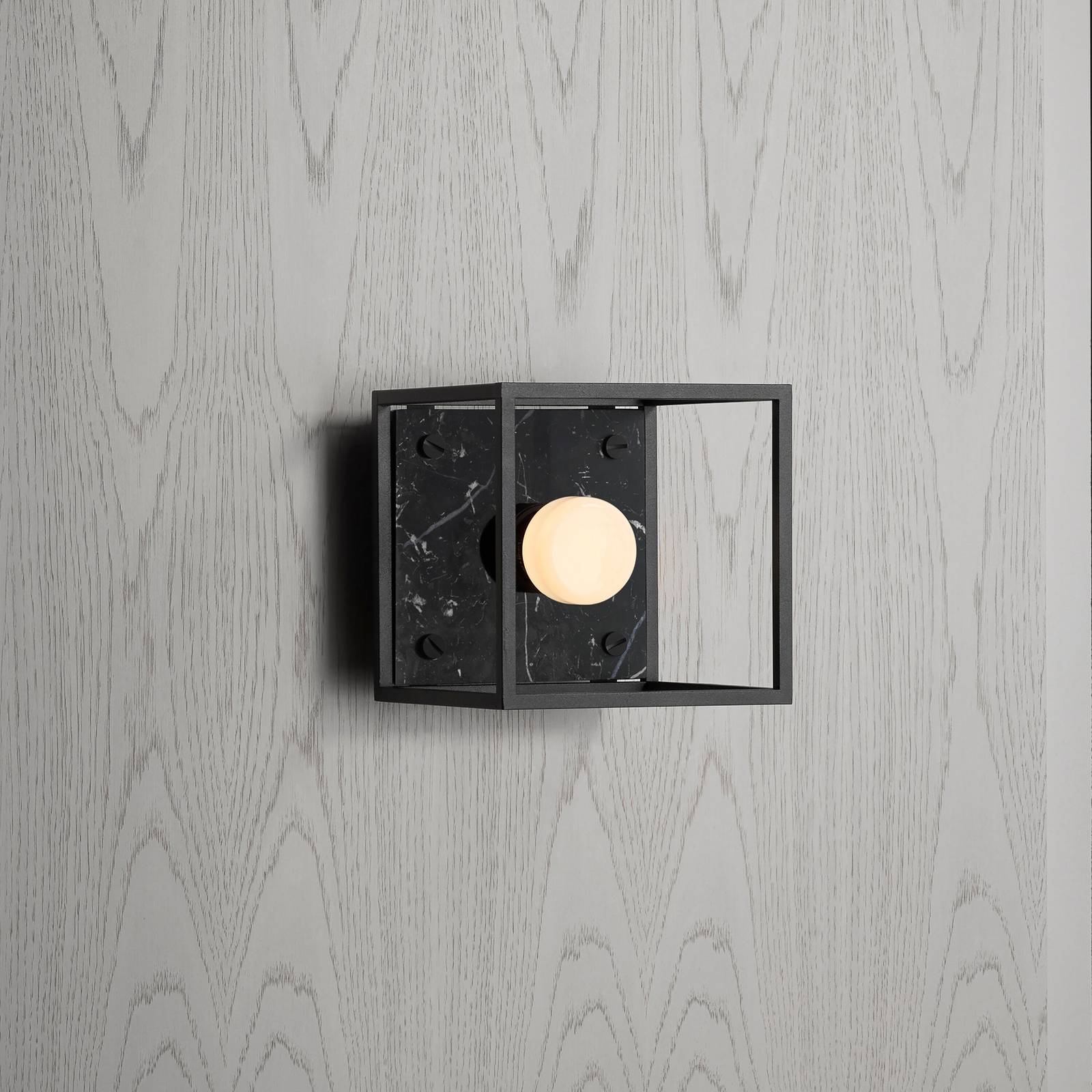 Buster + Punch LED-Lampe E27 5W opal 2.700K dimm Buster + Punch LED-Lampe E27 5W opal 2.700K dimm von Buster + Punch
