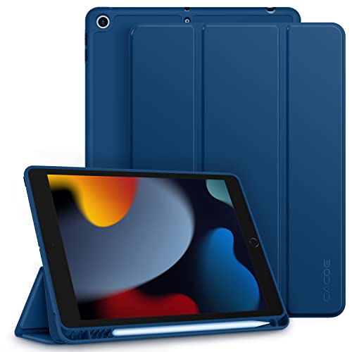 CACOE Hülle für iPad 9./8./7. Generation mit Stifthalter 10.2 Zoll Modell 2021/2020/2019, Ultradünne Schutzhülle aus TPU mit Standfunktion für iPad 10.2, Meerblau von CACOE