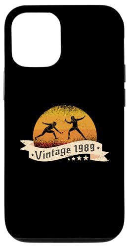 Fechter Jahrgang 1989 Geburtstag Fechtsport Fechten Hülle für iPhone 12/12 Pro Fechter Jahrgang 1989 Geburtstag Fechtsport Fechten Hülle für iPhone 12/12 Pro von CLICK-HERE for more Fencing Birthday Shirts