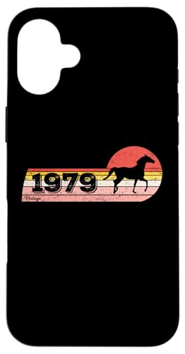 Pferde Reiten Jahrgang 1979 geboren Geburtstag Pferd Reiten Hülle für iPhone 16 Plus Pferde Reiten Jahrgang 1979 geboren Geburtstag Pferd Reiten Hülle für iPhone 16 Plus von CLICK-HERE for more Horses riding Birthday Shirts