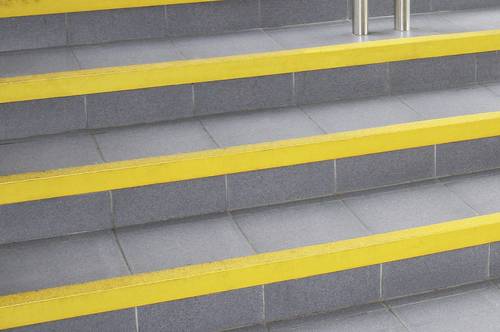COBA Europe GRP070004N GRP070004N Bodenbelag COBAGRIP® Stair Nosing Gelb 1m x 55mm x 5mm Gelb 1m x von COBA Europe