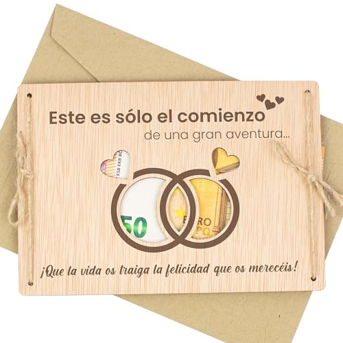 CONTRAXT Tarjeta Regalar Dinero Boda original. Ideas regalos novios recien casados Forma original regalo dinero Tarjeta madera sobre regalar dinero boda fondo luna de miel matrimonio (Boda) von CONTRAXT