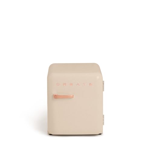 CREATE / RETRO FRIDGE 50 ROSE GOLD/Kühlschrank in Sand, Griff Rosa-Gold / 85W, Minibar, eine Regalfläche, Retro-Design, 50cm, zwei Ablagen, 48L Fassungsvermögen, energiesparend, 50x44x49,8cm CREATE / RETRO FRIDGE 50 ROSE GOLD/Kühlschrank in Sand, Griff Rosa-Gold / 85W, Minibar, eine Regalfläche, Retro-Design, 50cm, zwei Ablagen, 48L Fassungsvermögen, energiesparend, 50x44x49,8cm von CREATE