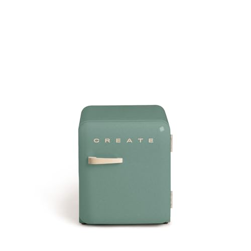 CREATE / RETRO FRIDGE 50 SAND/Kühlschrank in Salbeigrün, Griff Sand / 85W, Minibar, eine Regalfläche, Retro-Design, 50cm, zwei Ablagen, 48L Fassungsvermögen, energiesparend, 50x44x49,8cm CREATE / RETRO FRIDGE 50 SAND/Kühlschrank in Salbeigrün, Griff Sand / 85W, Minibar, eine Regalfläche, Retro-Design, 50cm, zwei Ablagen, 48L Fassungsvermögen, energiesparend, 50x44x49,8cm von CREATE