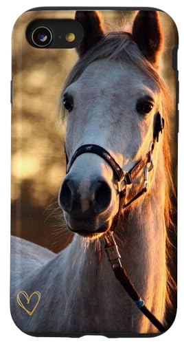 Hülle für iPhone SE (2020) / 7 / 8 Motiv Pferd weiß braun mit einem schönen goldenen Liebesherz von Cadeau Cheval Personnalisé Avec Coeur D'Amour Doré