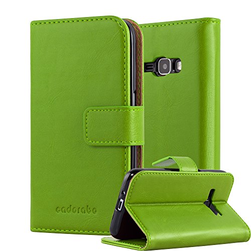 Cadorabo Hülle kompatibel mit Samsung Galaxy J1 2016 aus Premium Kunst Leder Flip Klappbare Stoßfeste Magnetische [Standfunktion] [Kartenfächern] Cover Hülle für Galaxy J1 2016 Tasche in Grün von Cadorabo