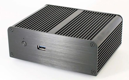 Akasa Newton T Gehäuse (für Intel NUC DE3815TYBE) von CarTFT.com