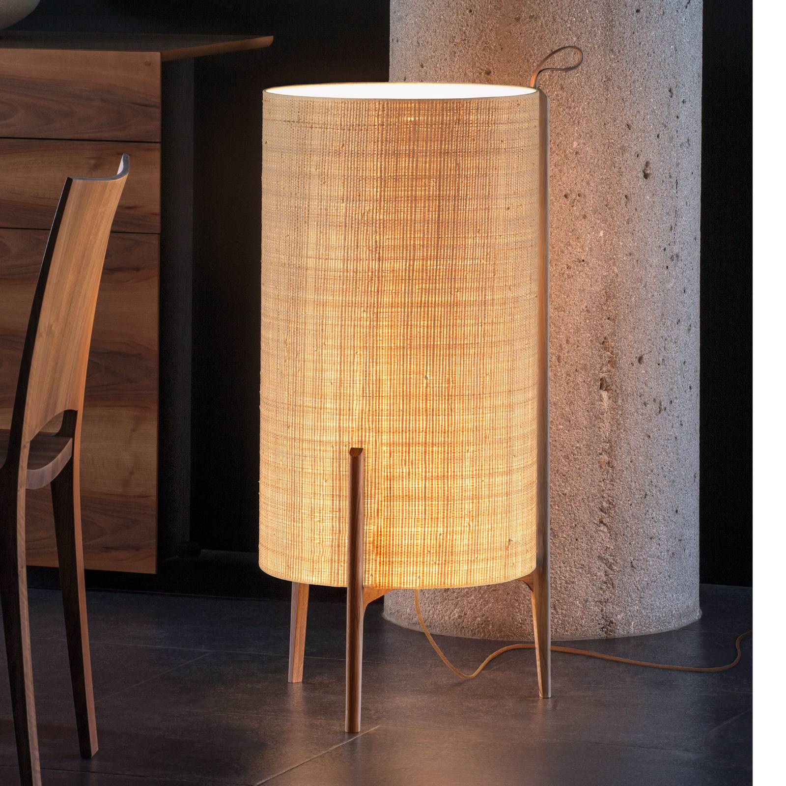 Stehlampe Greta, Naturfaser/Eichenholz, Höhe 90cm Stehlampe Greta, Naturfaser/Eichenholz, Höhe 90cm von Carpyen
