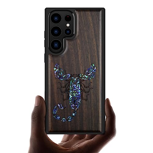 Carveit Handyhülle für Galaxy S23 Ultra Case [Holzgravur & Muschel Inlay] Einzigartiges Kunstwerk handyhulle Kompatibel mit Samsung s23 Ultra Hull Cover（Dunklesholz-Skorpion-Stamm） von Carveit