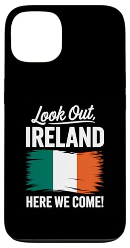 Achten Sie auf Irland, hier kommen wir, Familienurlaub Hülle für iPhone 13 von Cityscape Gifts Co