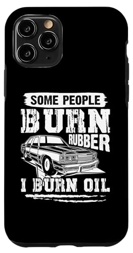 Muscle Cars: Manche Leute verbrennen Gummi - ich verbrenne Öl Hülle für iPhone 11 Pro Muscle Cars: Manche Leute verbrennen Gummi - ich verbrenne Öl Hülle für iPhone 11 Pro von Classic American Muscle Car Designs For Men