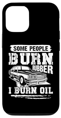 Muscle Cars: Manche Leute verbrennen Gummi - ich verbrenne Öl Hülle für iPhone 12/12 Pro von Classic American Muscle Car Designs For Men
