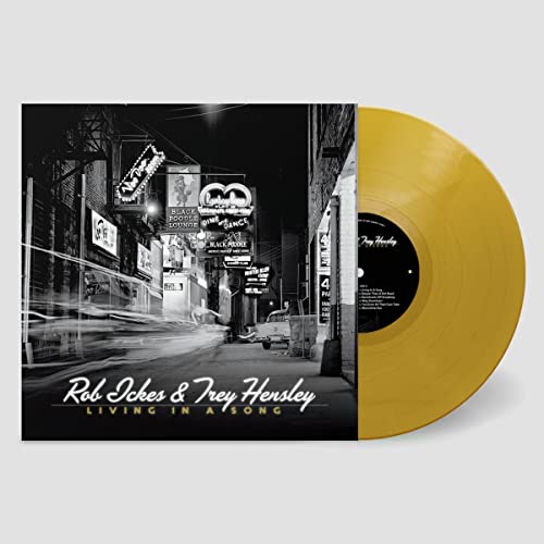 LIVING IN A SONG [VINYL] [Vinyl LP] von Compass Records