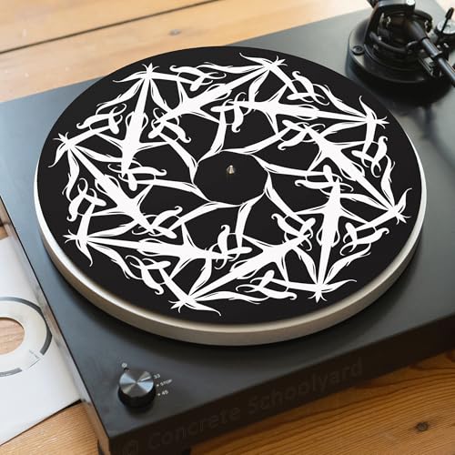 Geometrisch Gotik Muster Slipmat für Plattenspieler | Weich Hochwertiger Filz Turntable Matte | Schwarz & Weiß Spirale Plattentellerauflage Produziert in Berlin | Concrete Schoolyard (Gotischer Dunst) von Concrete Schoolyard
