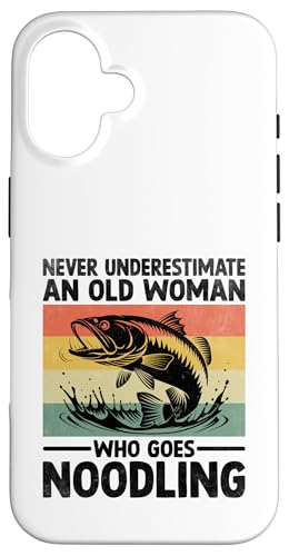 Unterschätze niemals eine alte Frau, die Noodler nudelt Hülle für iPhone 16 Unterschätze niemals eine alte Frau, die Noodler nudelt Hülle für iPhone 16 von Cool Noodling Catfishing Gifts For Noodler Fishing