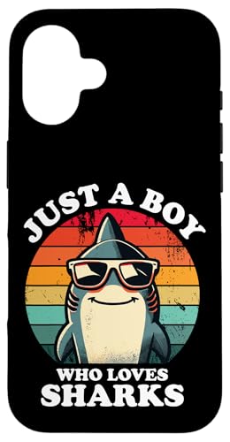 Just A Boy Who Loves Sharks Lustiger Retro-Kinder-Hailiebhaber Hülle für iPhone 16 Just A Boy Who Loves Sharks Lustiger Retro-Kinder-Hailiebhaber Hülle für iPhone 16 von Cool Tees