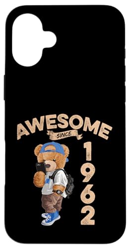 Awesome Since 1962 Lustiger Bär Geschenkidee Kindergarten Hülle für iPhone 16 Plus Awesome Since 1962 Lustiger Bär Geschenkidee Kindergarten Hülle für iPhone 16 Plus von Coole Teddy Jahrgangsgeschenke Awesome Since