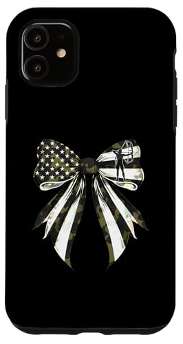 Bogenschießen Bogenschießen 4. Juli USA Amerikanische Flagge Camouflage Hülle für iPhone 11 Bogenschießen Bogenschießen 4. Juli USA Amerikanische Flagge Camouflage Hülle für iPhone 11 von Coquette Bow 4th of July US Flag Patriotic Gifts