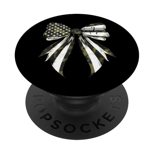 Bossaball Player 4. Juli USA Amerikanische Flagge Camo Kokette PopSockets Klebender PopGrip Bossaball Player 4. Juli USA Amerikanische Flagge Camo Kokette PopSockets Klebender PopGrip von Coquette Bow 4th of July US Flag Patriotic Gifts