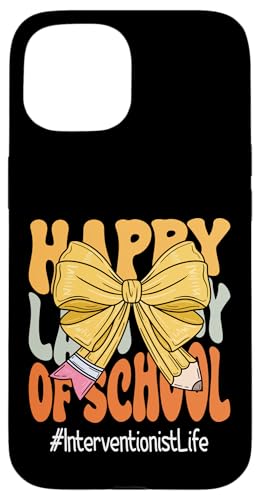 Interventionistin Happy Last Day of School Coquette Bow Hülle für iPhone 15 Interventionistin Happy Last Day of School Coquette Bow Hülle für iPhone 15 von Coquette Teachers Apparel Co.