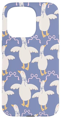 Niedliche Cottagecore-Blumen und Gänse pastellrosa Schleife Hülle für iPhone 15 Pro Niedliche Cottagecore-Blumen und Gänse pastellrosa Schleife Hülle für iPhone 15 Pro von Cottagecore and Nature tees