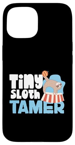 Jahrmarkt: Tiny Sloth Tamer Hülle für iPhone 15 Jahrmarkt: Tiny Sloth Tamer Hülle für iPhone 15 von County Fair And State Fair Designs for Kids