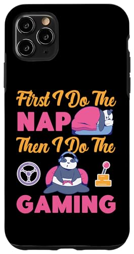 Panda: Erst mache ich ein Nickerchen, dann spiele ich Hülle für iPhone 11 Pro Max Panda: Erst mache ich ein Nickerchen, dann spiele ich Hülle für iPhone 11 Pro Max von Cute Asian Panda Bear Designs For Kids