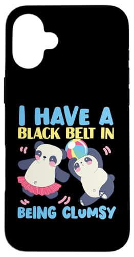 Panda: Ich habe einen schwarzen Gürtel, weil ich ungeschickt bin Hülle für iPhone 16 Plus von Cute Asian Panda Bear Designs For Kids